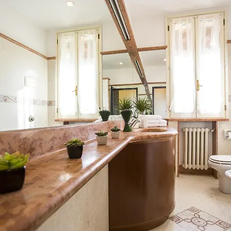 Residenza Bianconcini Alojamento de Acomodação e Pequeno-almoço 2*